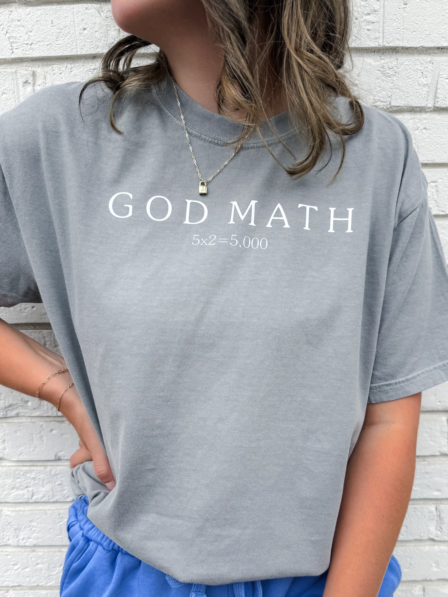 Feeding the 5,000 Tee