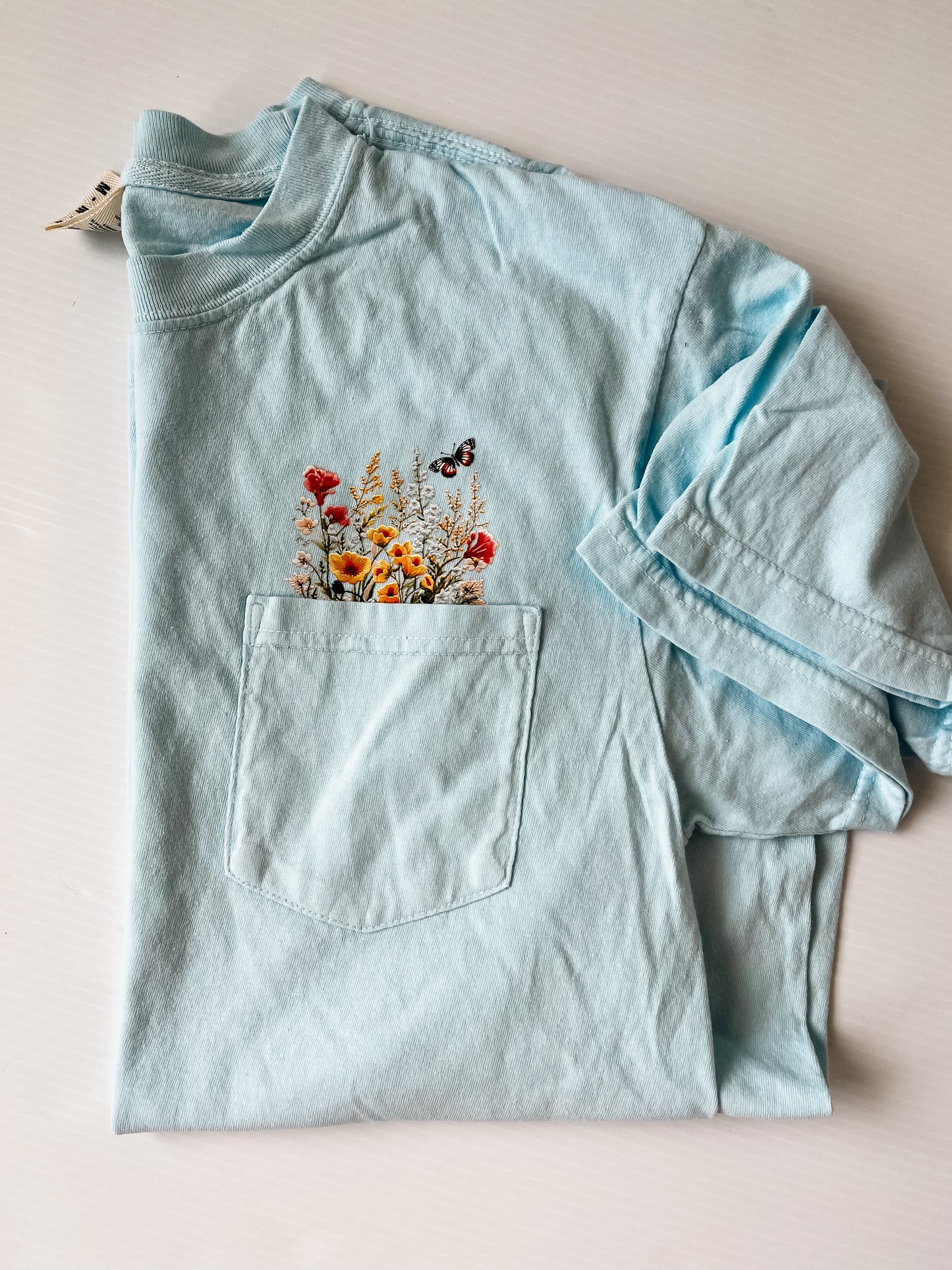 Pocket Full of Flowers Tee