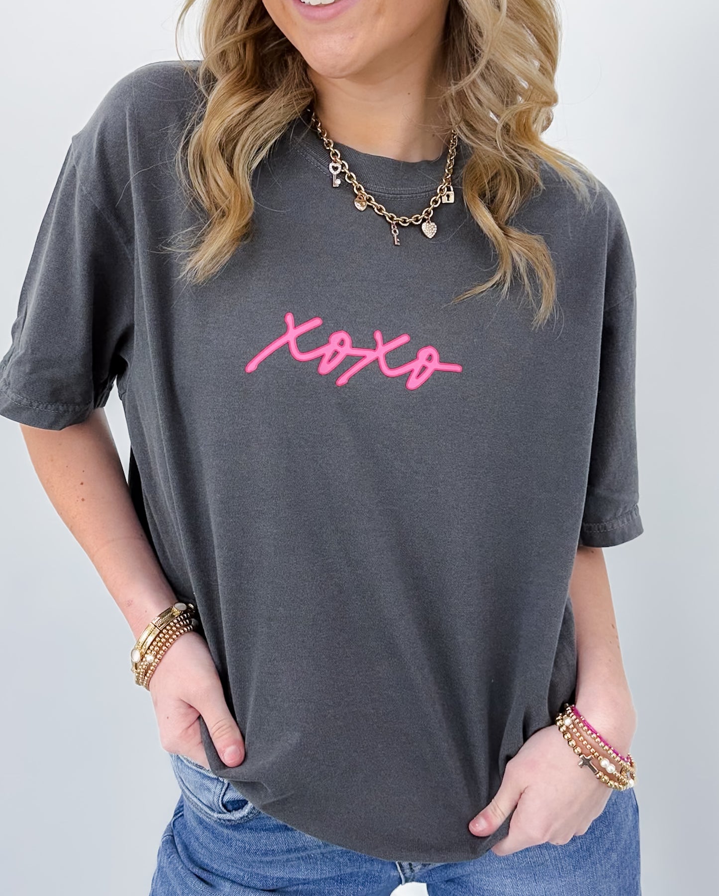 Dainty XoXo Tee / Sweatshirt